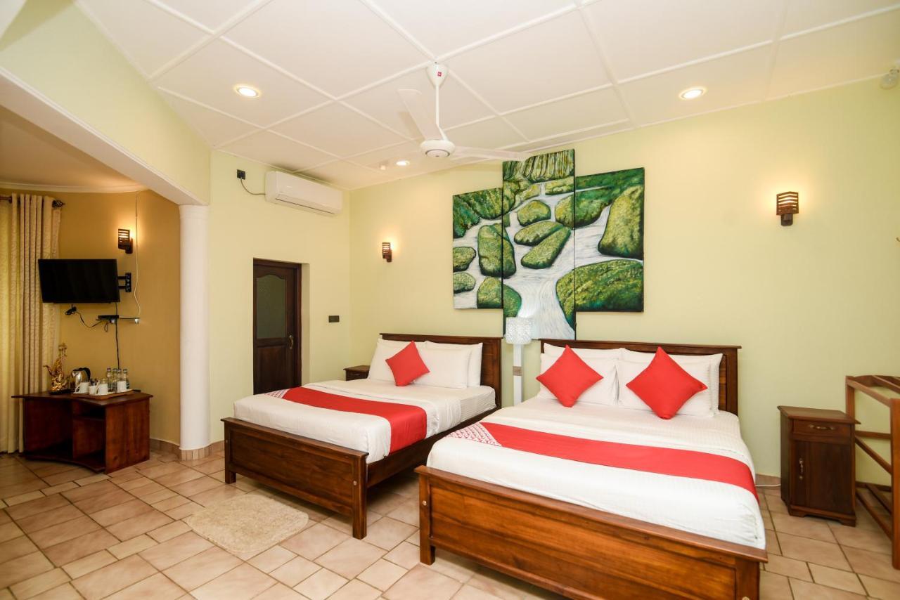 Man Mountain Villa Matale Extérieur photo