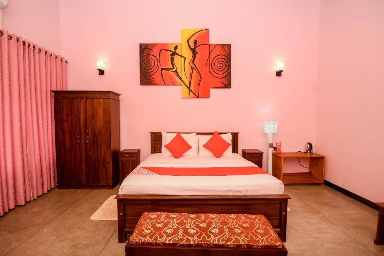 Man Mountain Villa Matale Extérieur photo